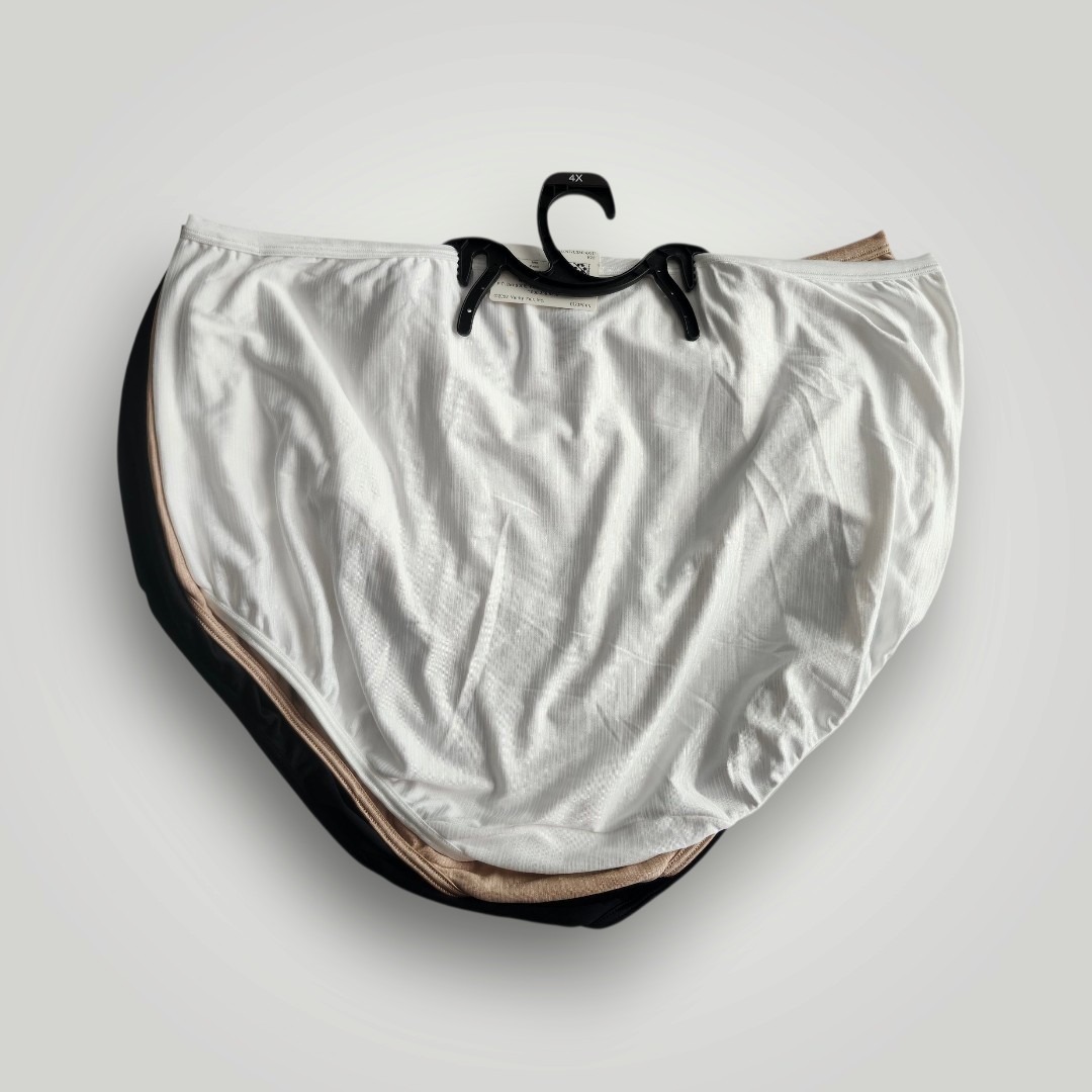 Vanity Fair Women’s White Beige Black Brief Underwear Panties 11/4XL Lot of 3