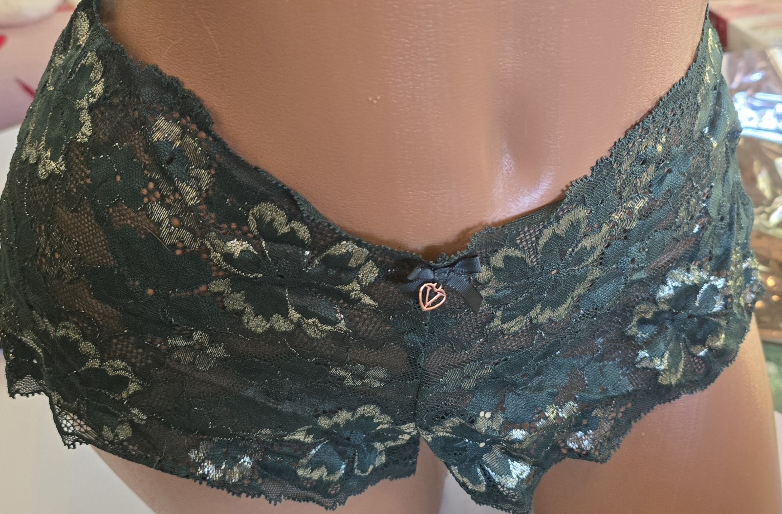 Victorias secret XL NWT Shortie Boyshort 🍒 Floral Lace Panty Gold Foil Green