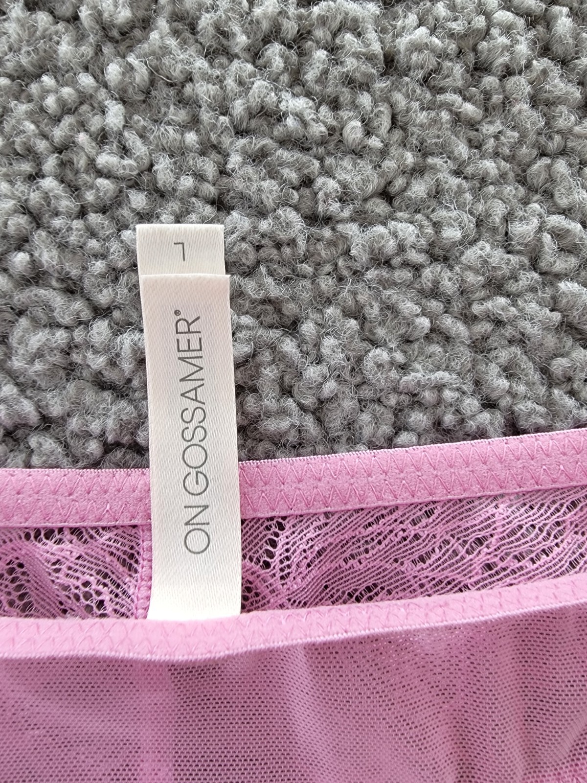 On Gossamer Luxe Semi-Sheer Lace Front Thong Women’s Large Pink Berry Pull On