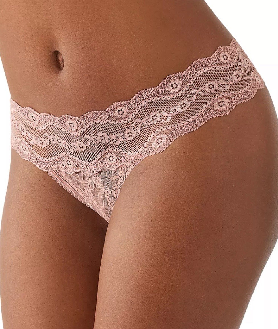 B.tempt’d by Wacoal Lace Kiss Thong Panty in Pink SZ Large.