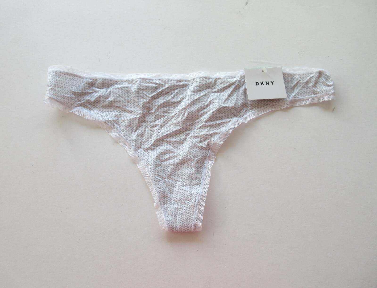DKNY Litewear Thong DK5001 S, M, L, XL MSRP $13.00 – $14.00 NWT