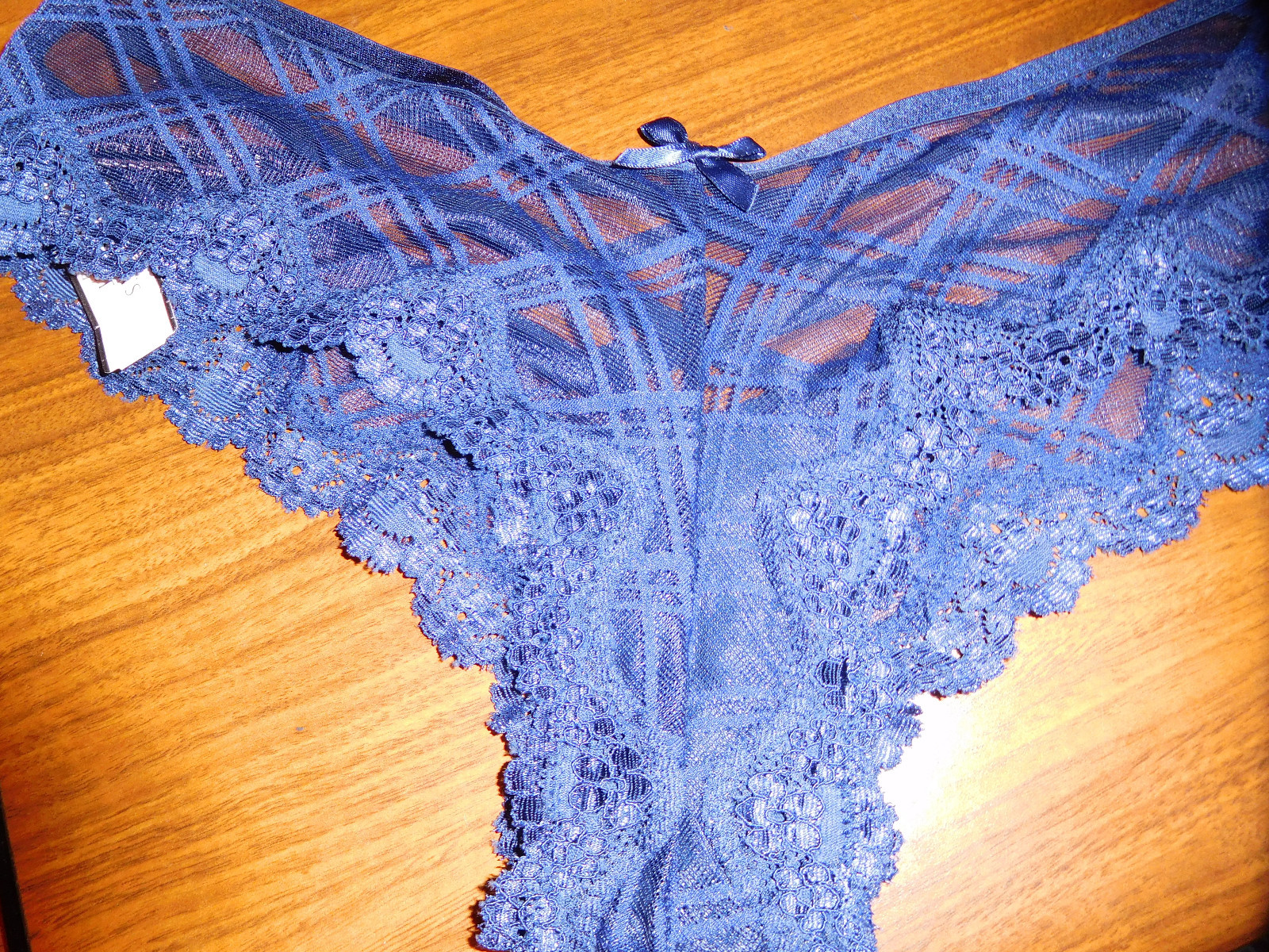 New w/Tag Victoria’s Secret 💚Cheeky💚Size XS, M, L 💲Discounts on 2+💲