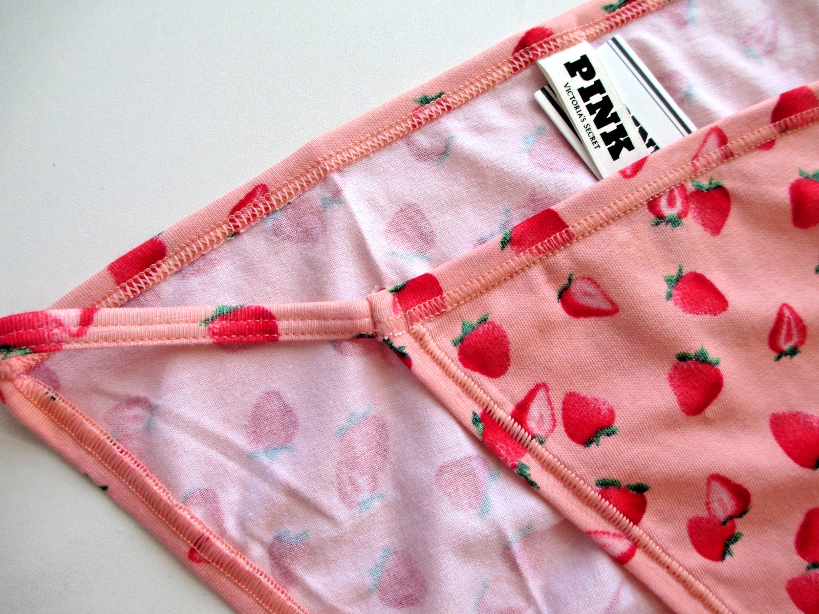 VICTORIA’S SECRET PINK Cotton String Bikini Panty S M L XL Strawberries NWT VS