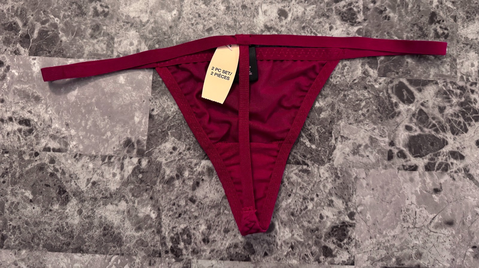 NWT VICTORIA’S SECRET O/S ONE SIZE RUBY RED MESH SHEER RARE V STRING PANTIES