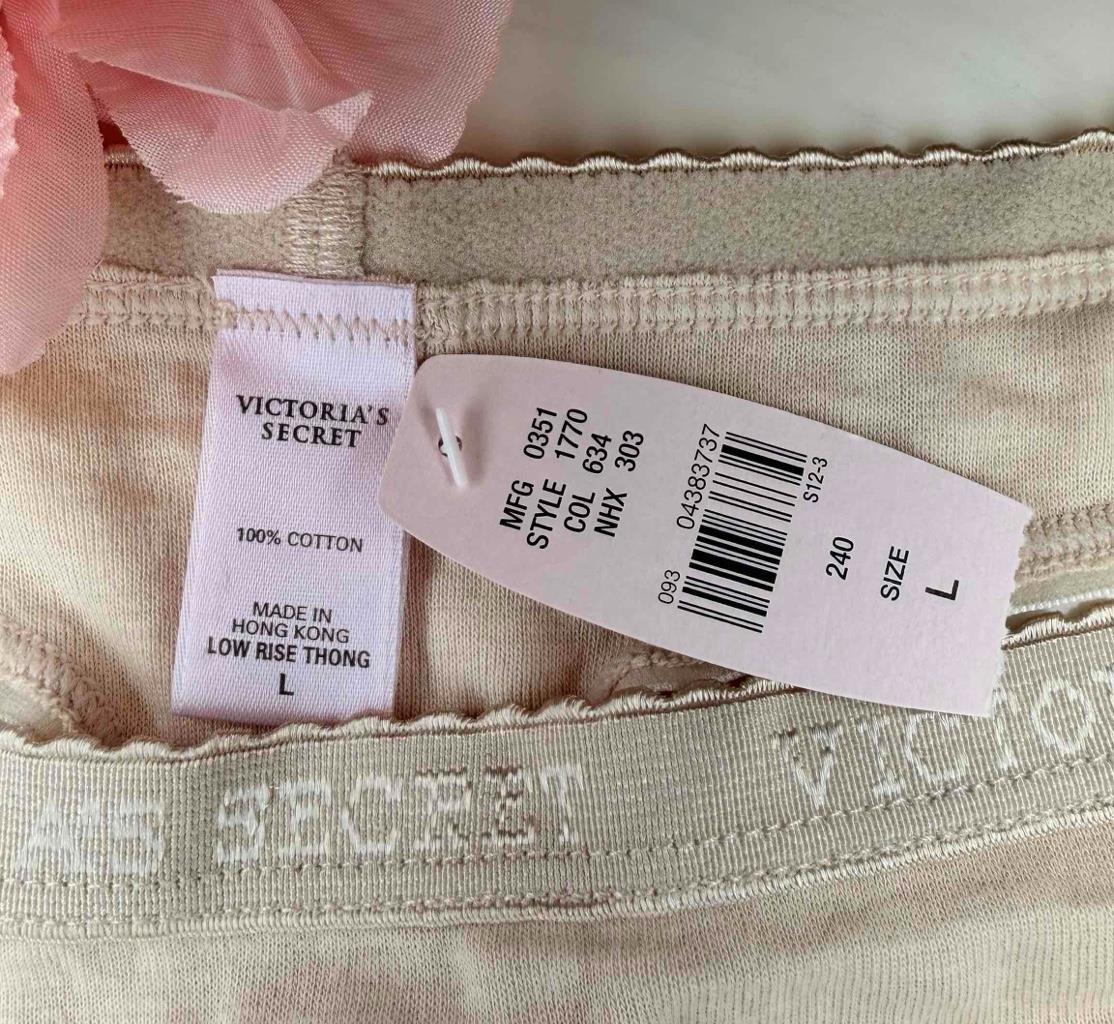 Vintage VICTORIA’S SECRET 2003 Signature LOW-RISE THONG Ivory Panty Cotton Large