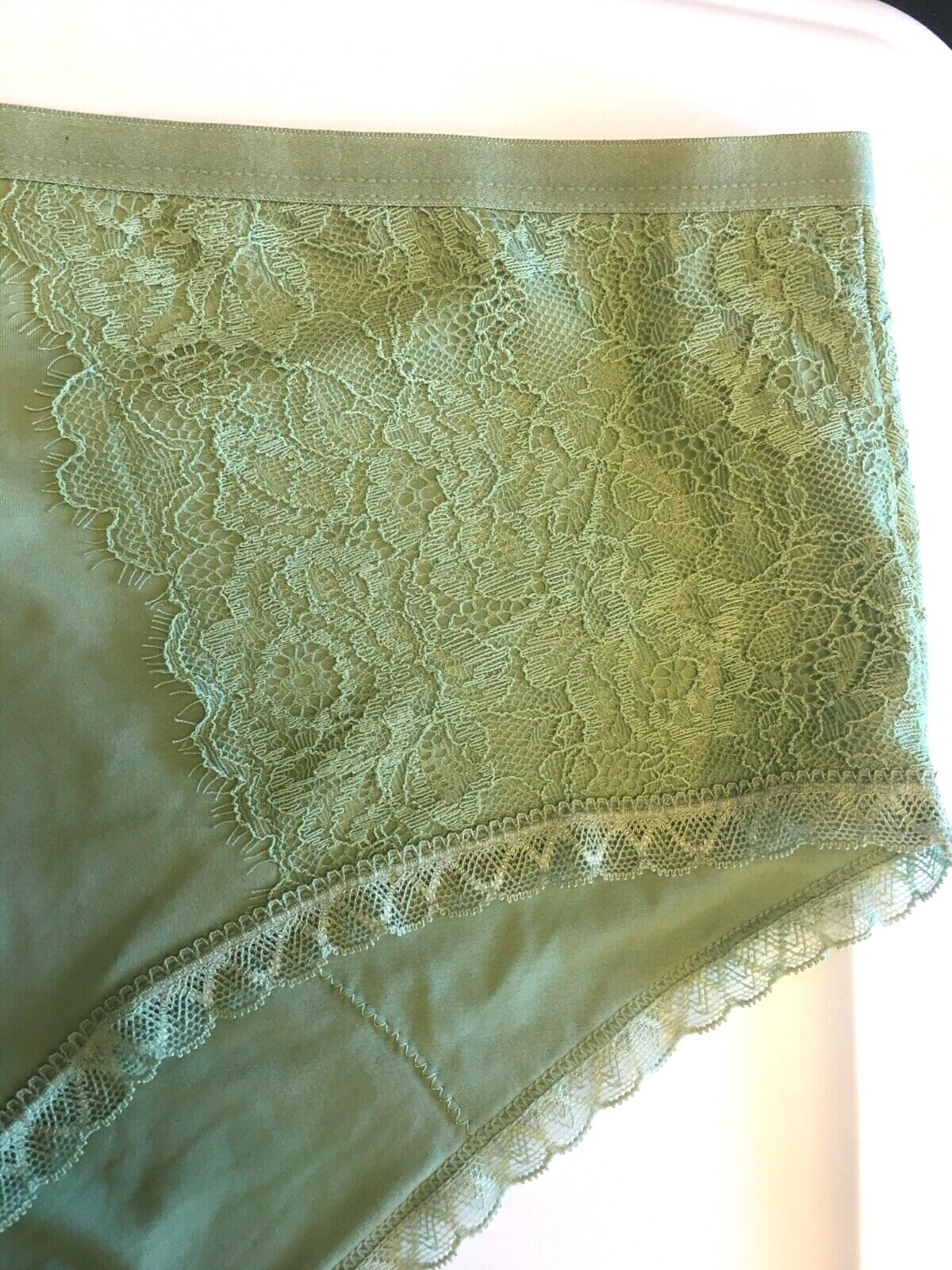 Kiwi Green Smooth Micro Cheeky Panties Womens Size 4X(28-30) Lace Soft Silky NWT
