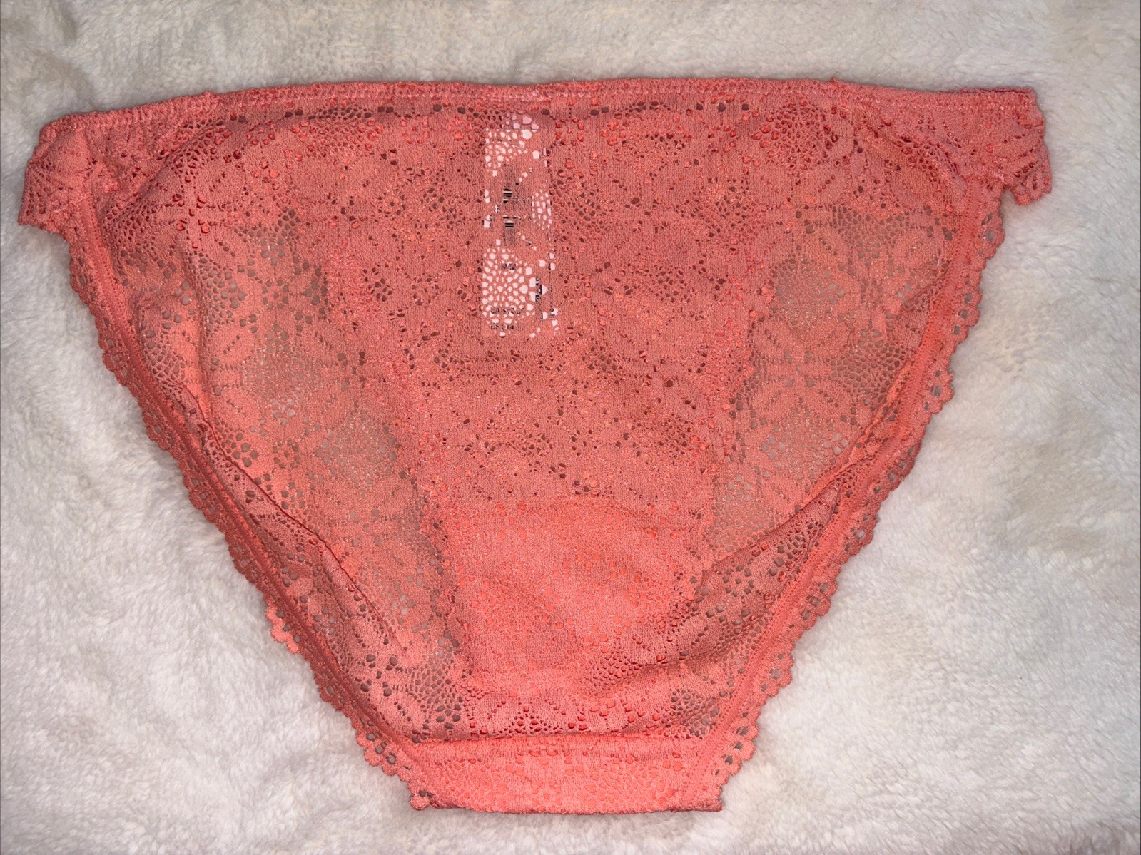 Victoria’s Secret Panties String Bikini Lacie Peach Orange Crochet Lace Medium M
