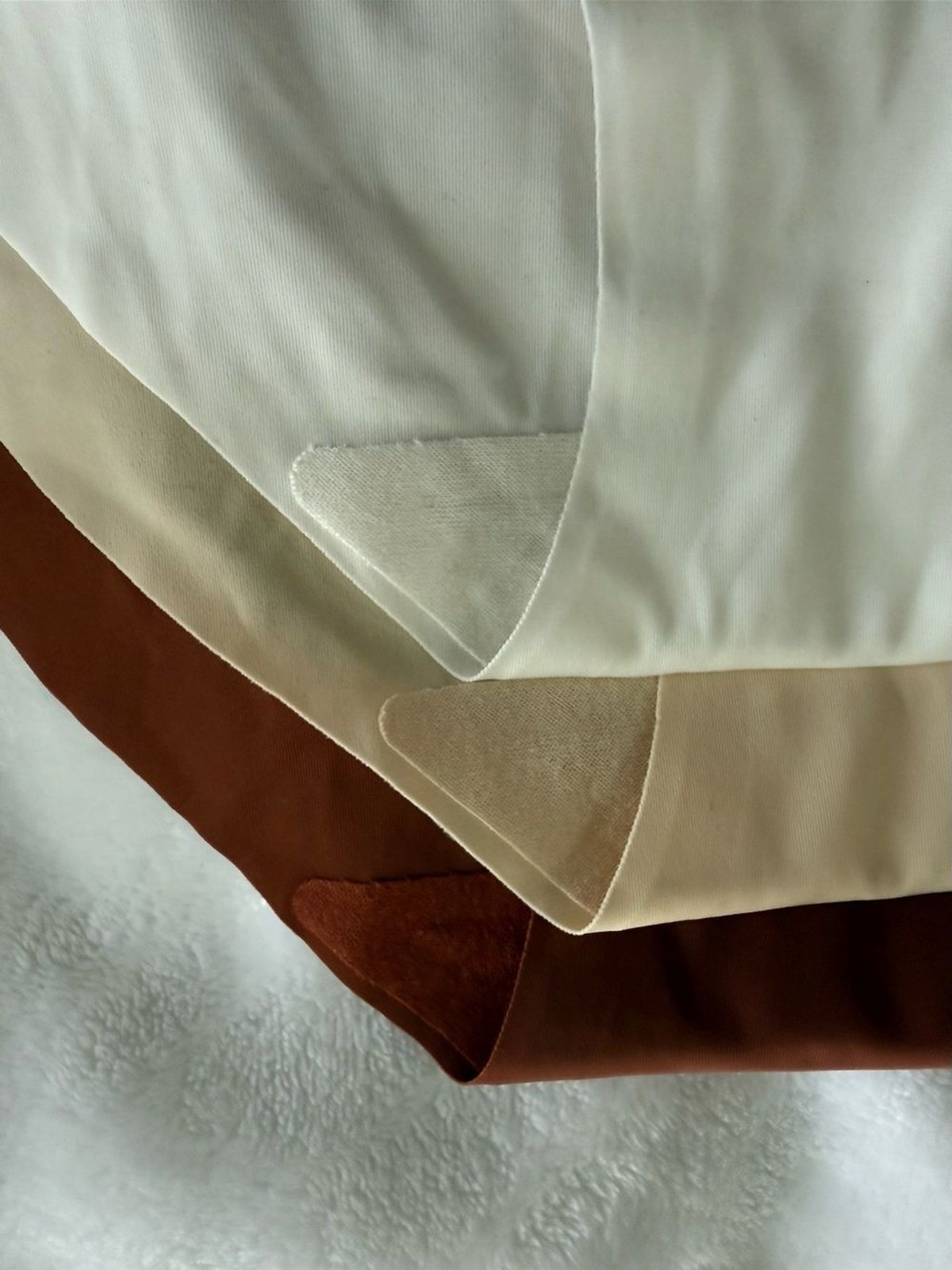 Seamless High-Waist Bikini Bottoms in Rust, Nude, White Size XL