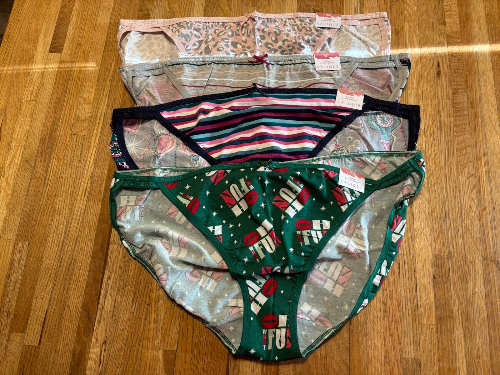 LOT/4 CACIQUE LANE BRYANT 22/24 DOUBLE STRING STRAPPY BIKINI PANTIES CHRISTMAS