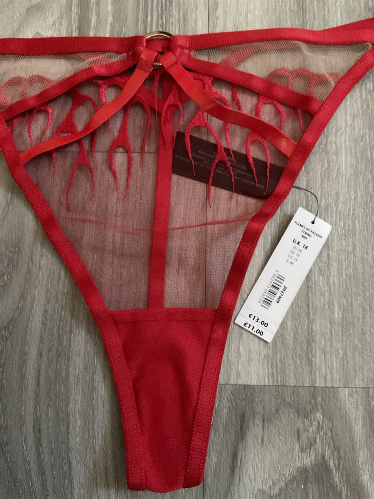 Ann Summers – FLAMES OF PASSION – String Size 18 – New With Tags