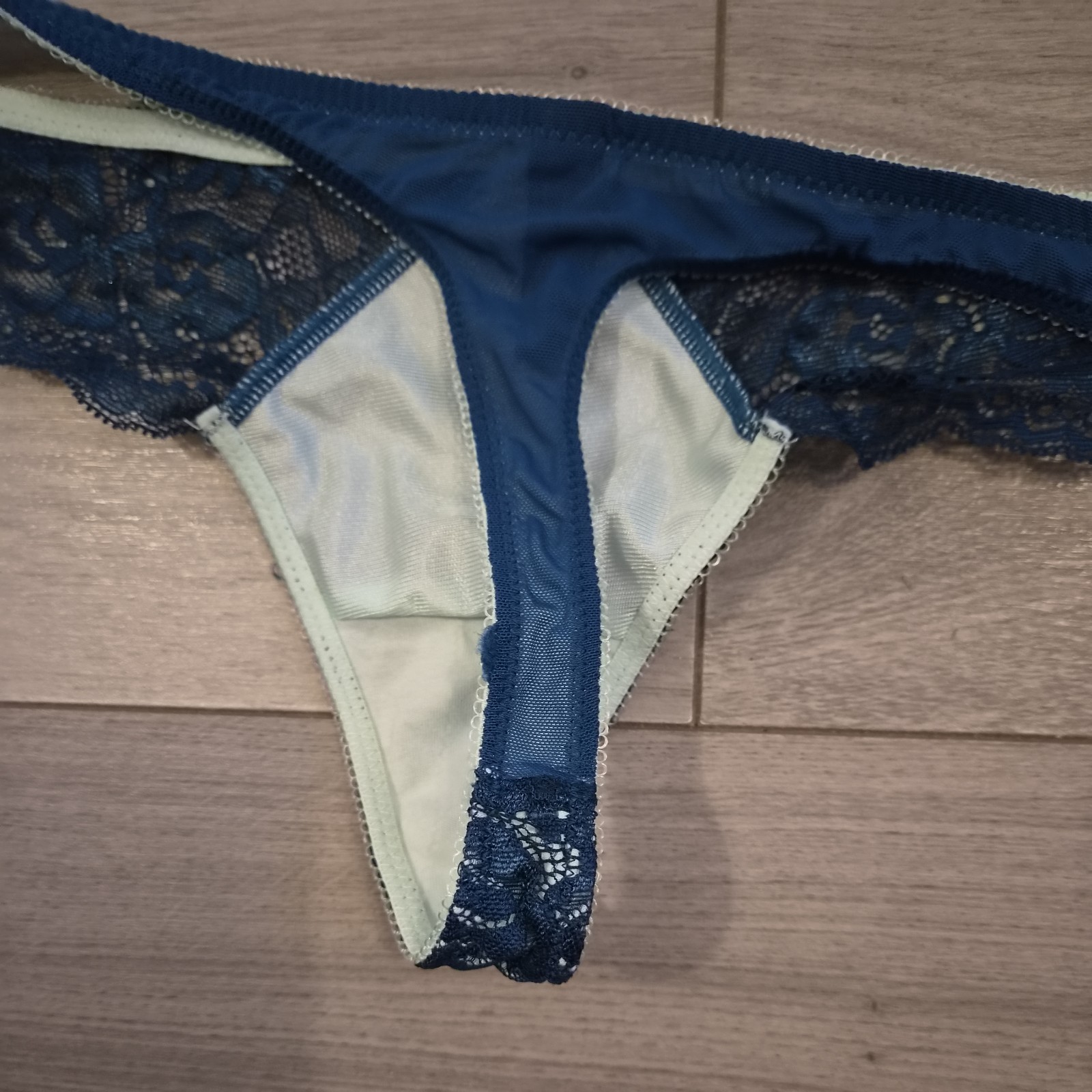 BNWOT Ann Summers Deep Teal Blue & Light Green Lace Thong Size 8-10