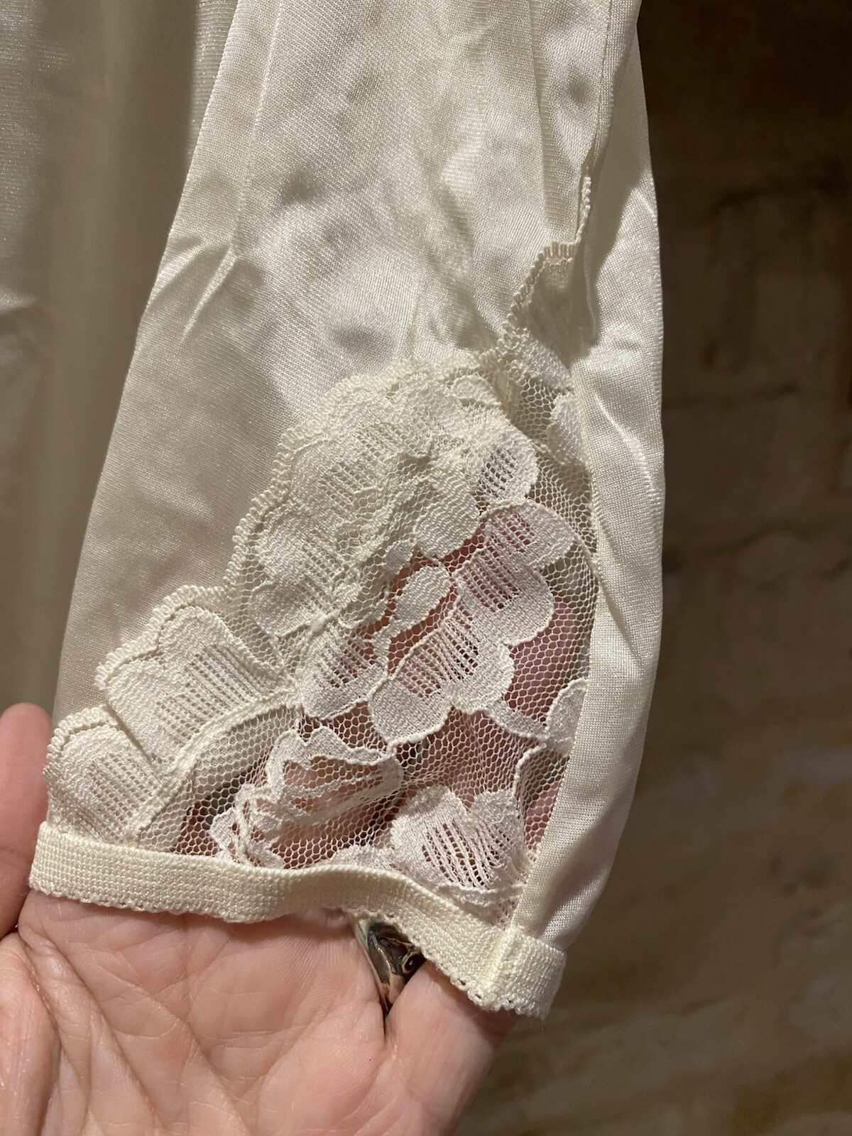 NWOT SZ 10 VANITY FAIR SISSY BEIGE SILKY NYLON LACE GRANNY PANTIES BRIEFS 13001