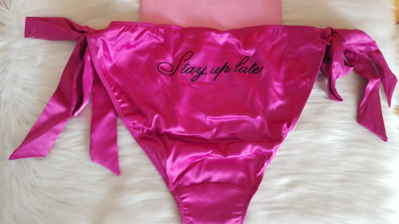 VICTORIA’S SECRET EMDROIDERY SIDE TIE SATIN CHEEKY PANTY MEDIUM PINK FUCHSIA NWT