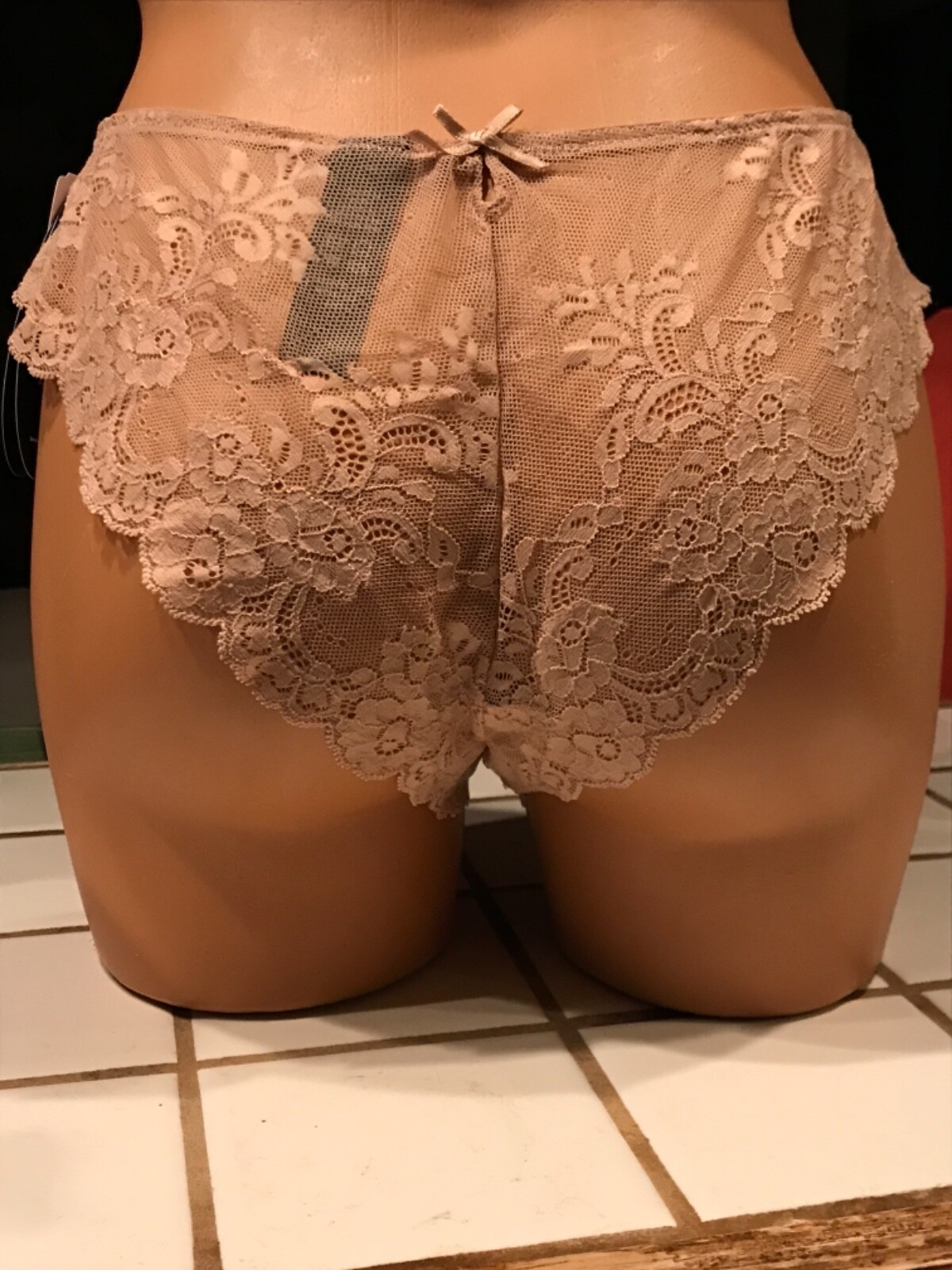 Le Mystere EMMA 7865 LACE TANGA – Choose L or XL MELON or NATURAL VINTAGE NEW