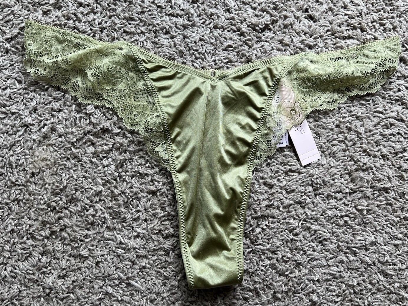 NWT Victoria’s Secret Very Sexy High Leg Lace Trim Thong Panty Green XL
