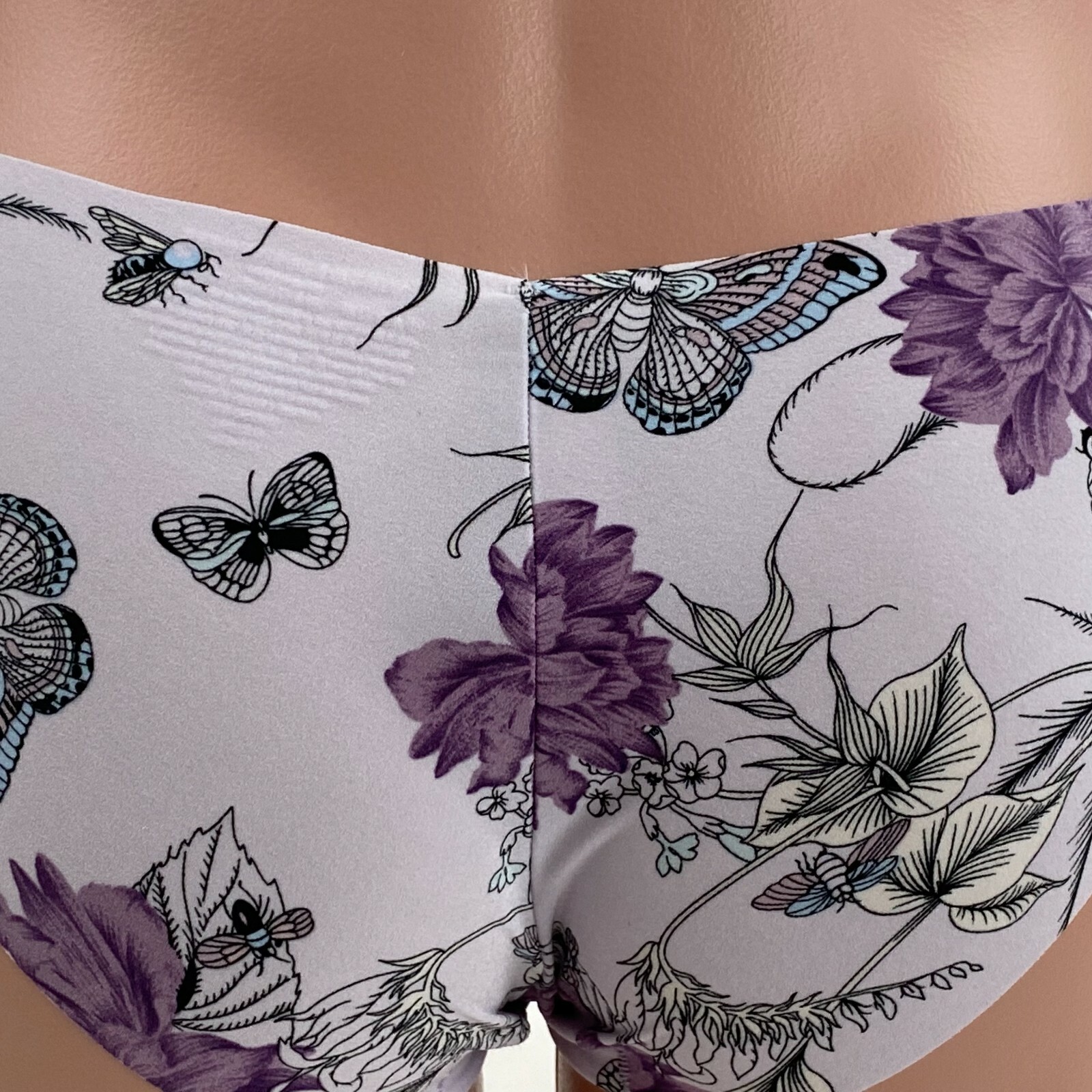 Victoria’s Secret Floral High Mid Hiphugger Hipster Panty Lilac Size S NWT