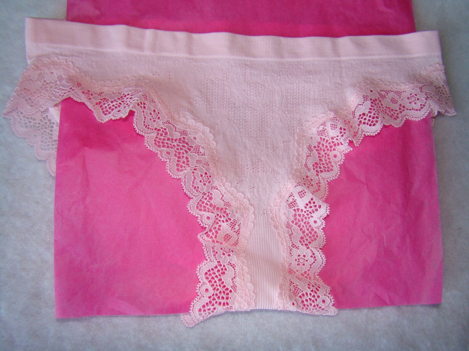 New Victoria’s Secret Pink Polyamide Elastane Lace Trim Hiphugger Panties