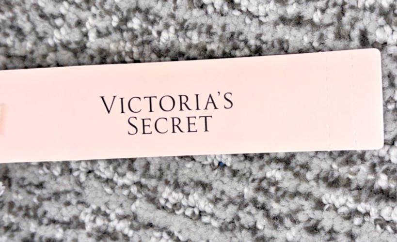 Victoria’s Secret Very Sexy NWT Medium White Lace Trim High Leg Thong Panty