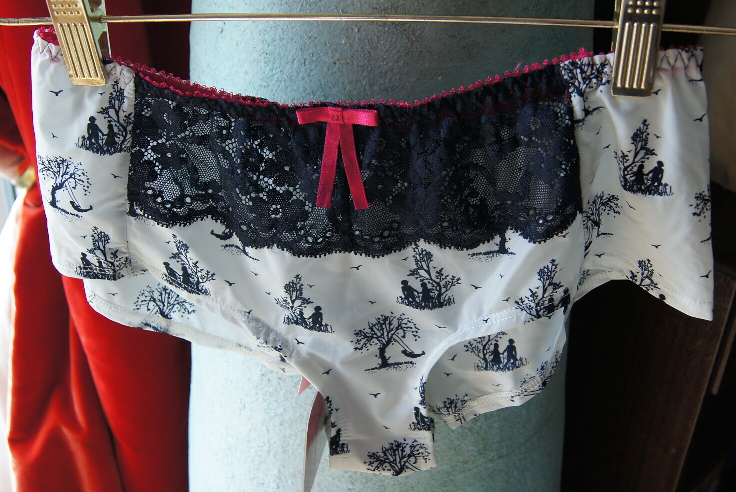 Hot Milk White/Black “Confidence Is Radiance” Toile de Jouy And Lace Shorts