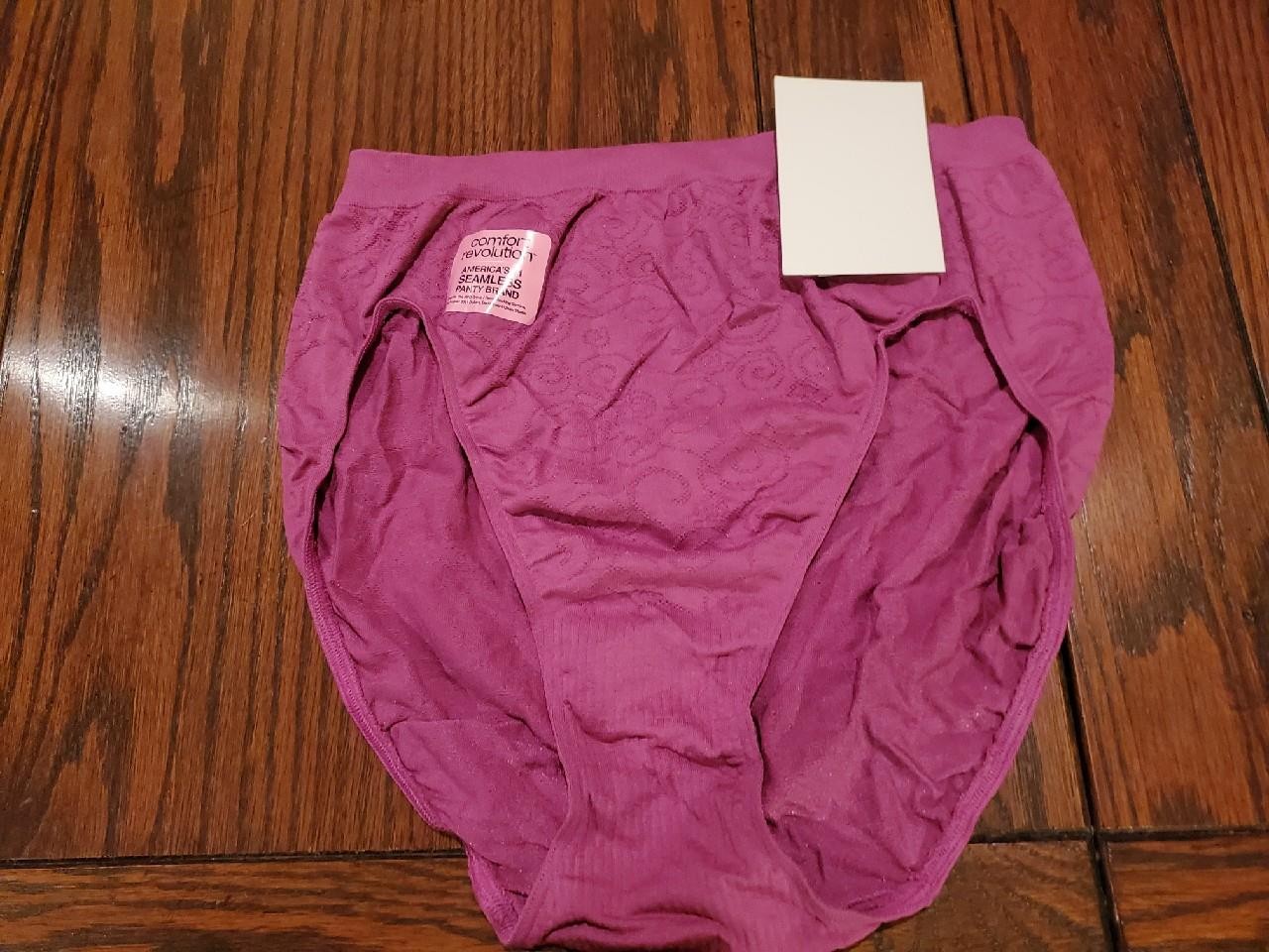 NWT BALI COMFORT REVOLUTION HI-CUT PANTIES 303J BERRY 8 / 9