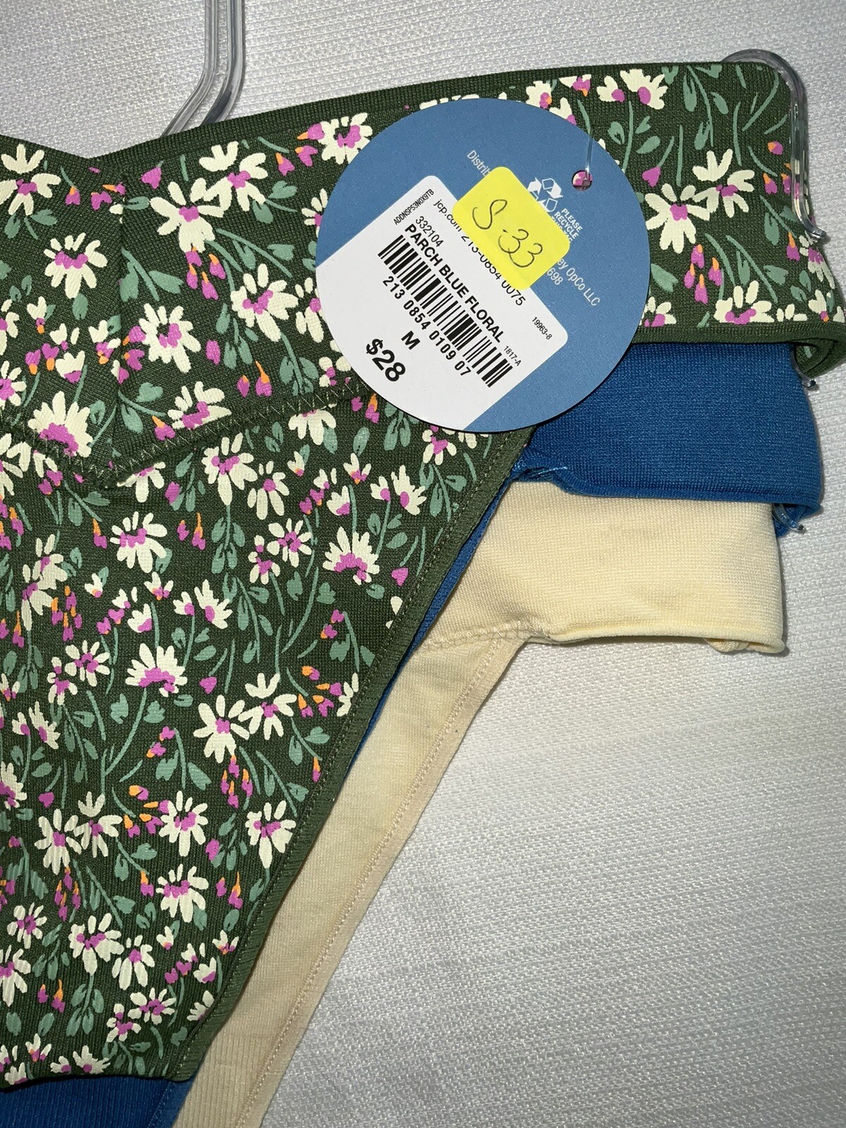 Arizona Body 3 Pack Throng, Seamless, Medium, Intimates
