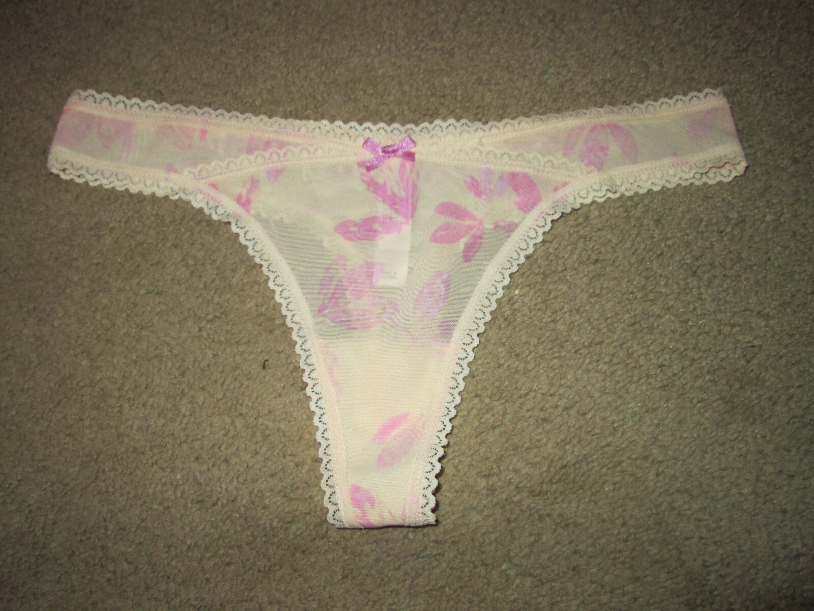 Auden Ladies sheer thong-SZ L-NWOT-1 item-yellow sheer w/floral design-lace trim
