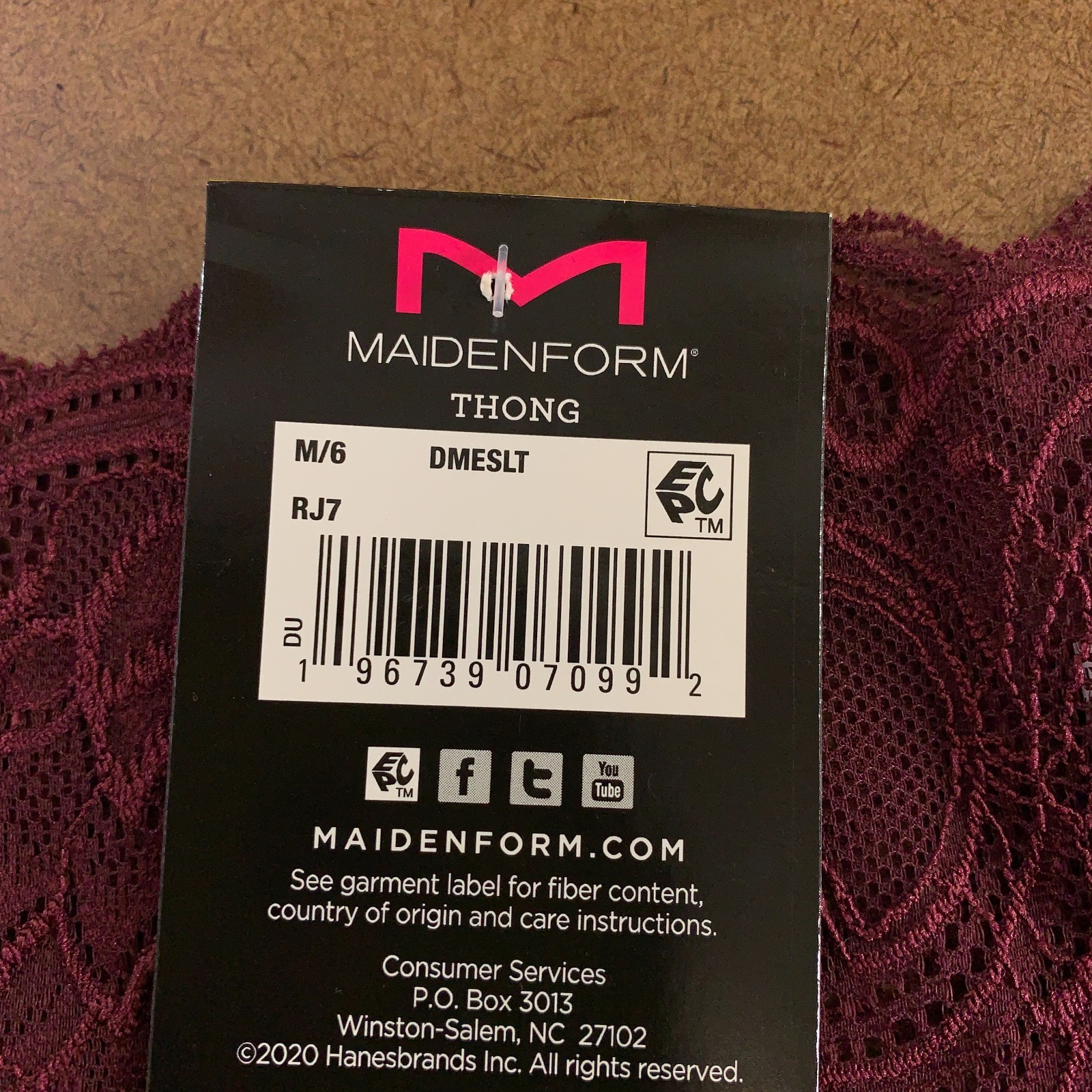 Maidenform Womens Size Medium/6 Burgundy Lace Thong Panty NWT