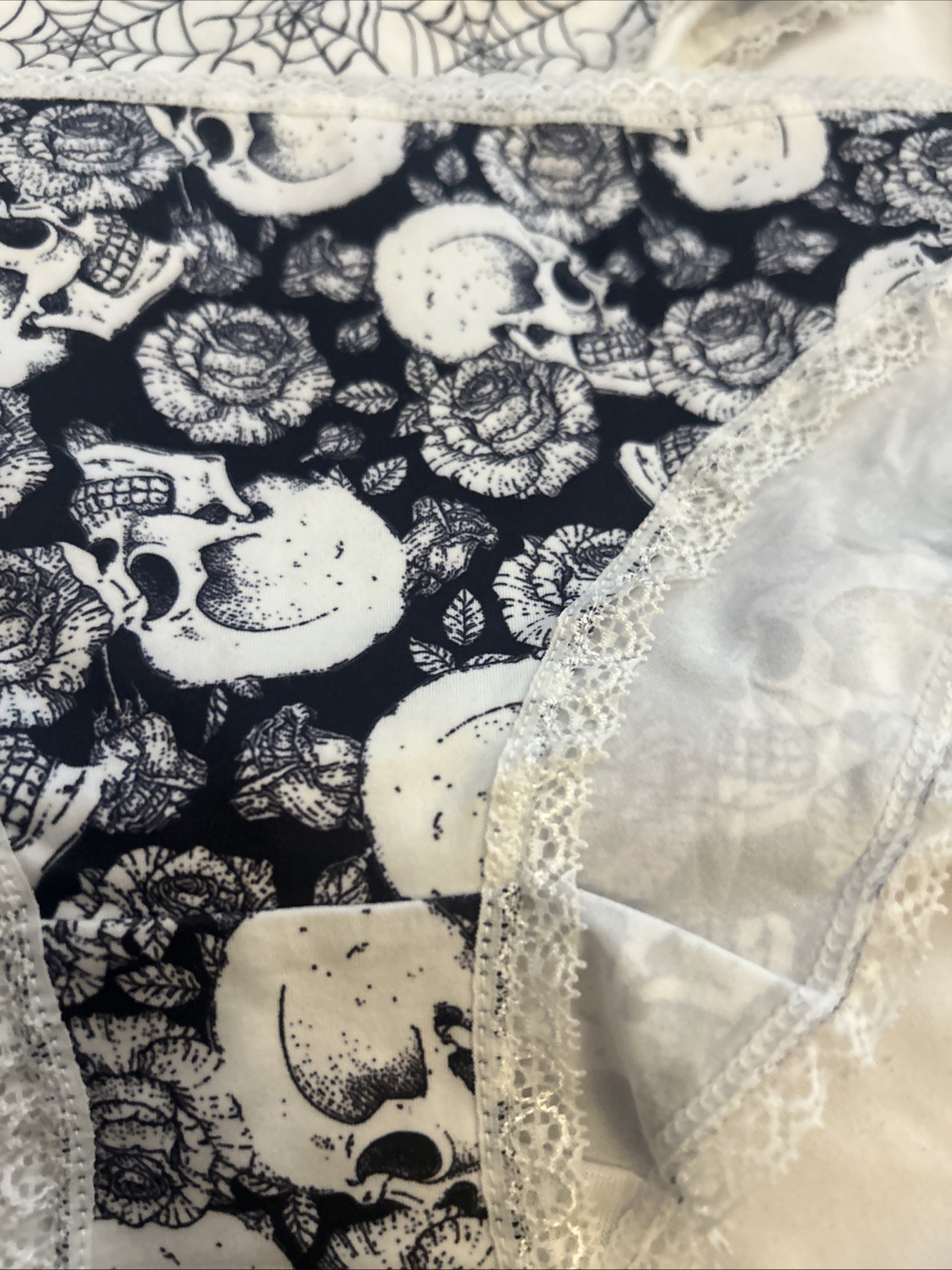 Morvia 3pk lace trim goth Skater Emo panties M Black & White Skull Web Jack New