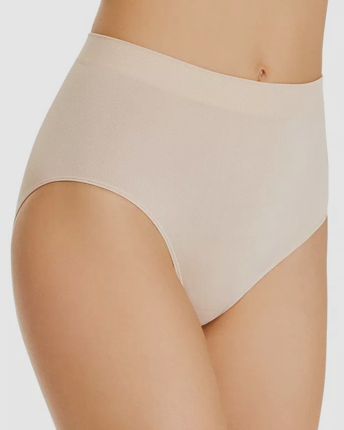 $16 Wacoal Women’s Beige Solid High Waist Smooth Seamless Brief Panty Size M/6