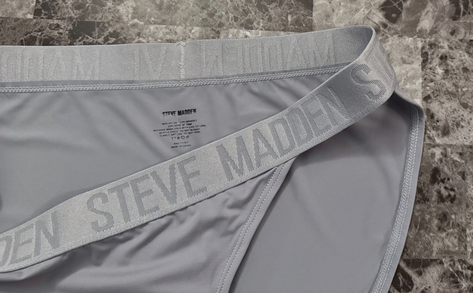 NWOT STEVE MADDEN L XL LIGHT GRAY SMOOTH THICK LOGO WAISTBAND BIKINI PANTIES