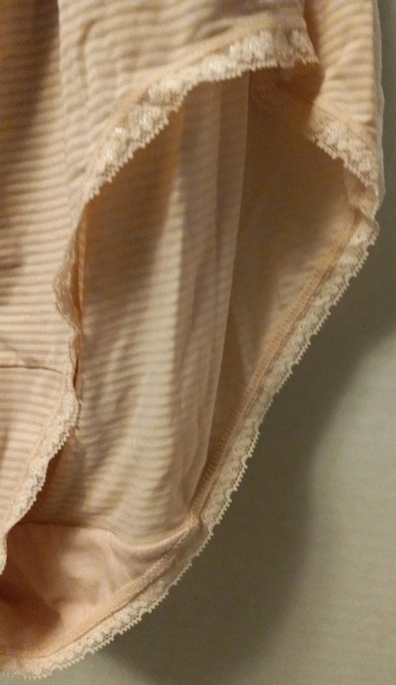 Women’s Light & Luxe 3 Pack Briefs 4XL/11 NWT