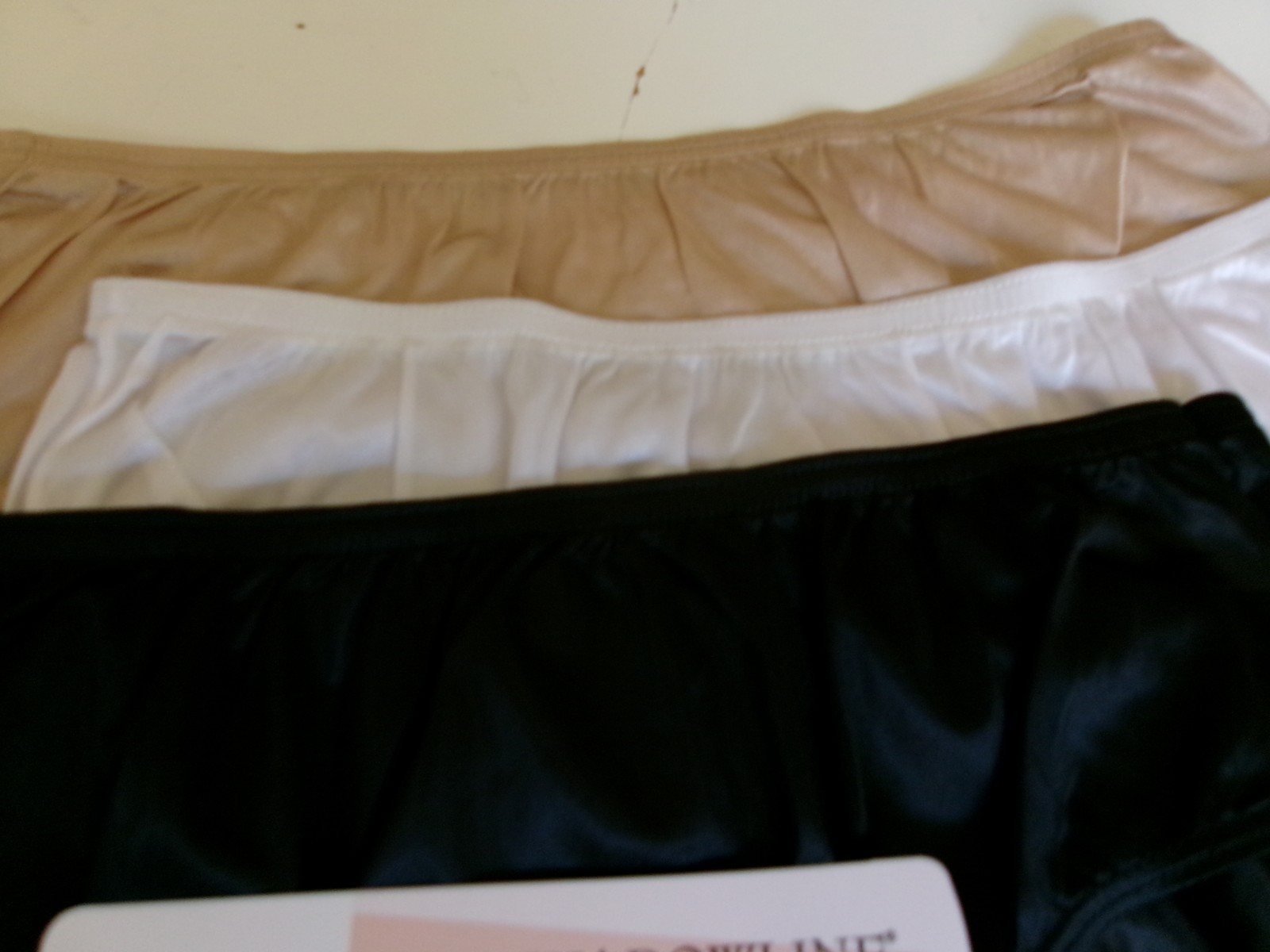 3 Shadowline Hidden Elastic Hipster Panty Style 11032 Size 9 Black Nude White