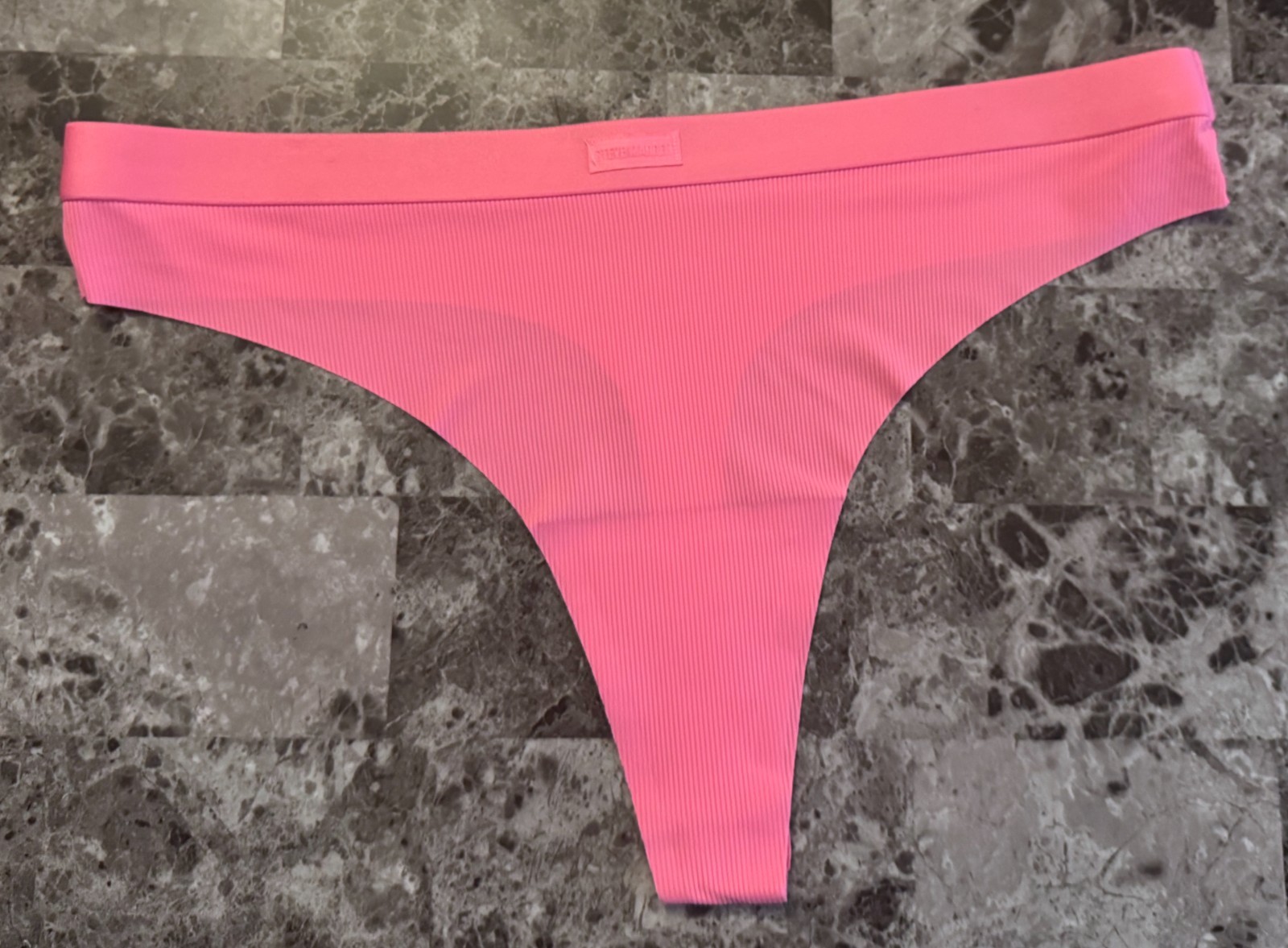 NWOT STEVE MADDEN XL PINK LOGO THICK WAIST BAND RIBBED NO SHOW THONG PANTIES