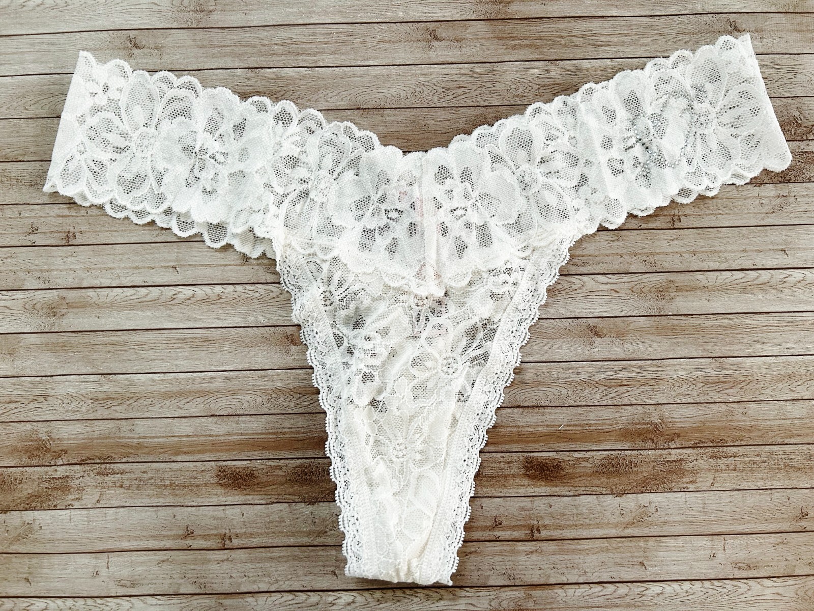 NEW Victorias Secret The Lacie Floral Thong Panty 3 Pack Beauty Bundle L