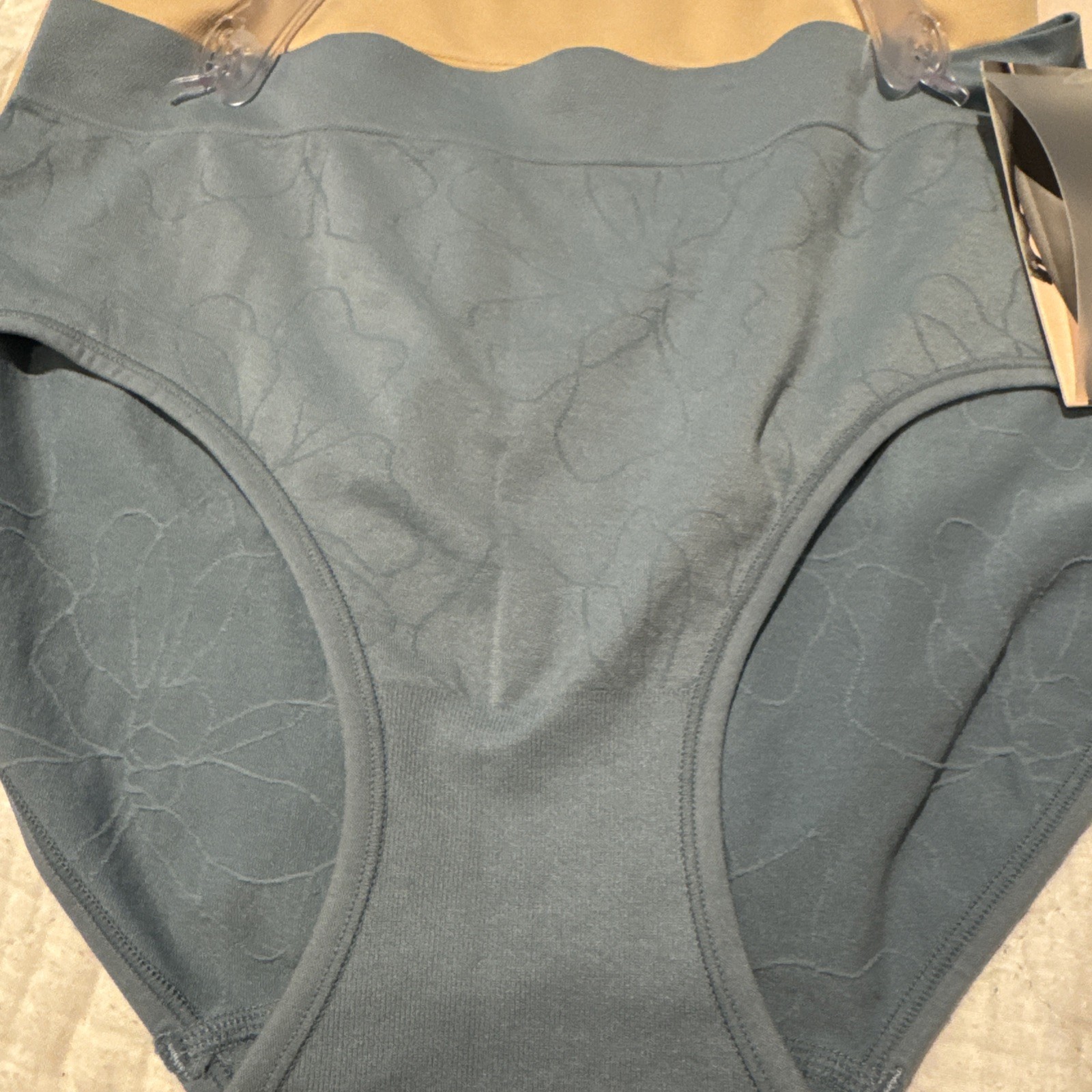 NWT Yummie Heather Thomson 5 Pack Seamless Briefs Panties Nylon Size Medium