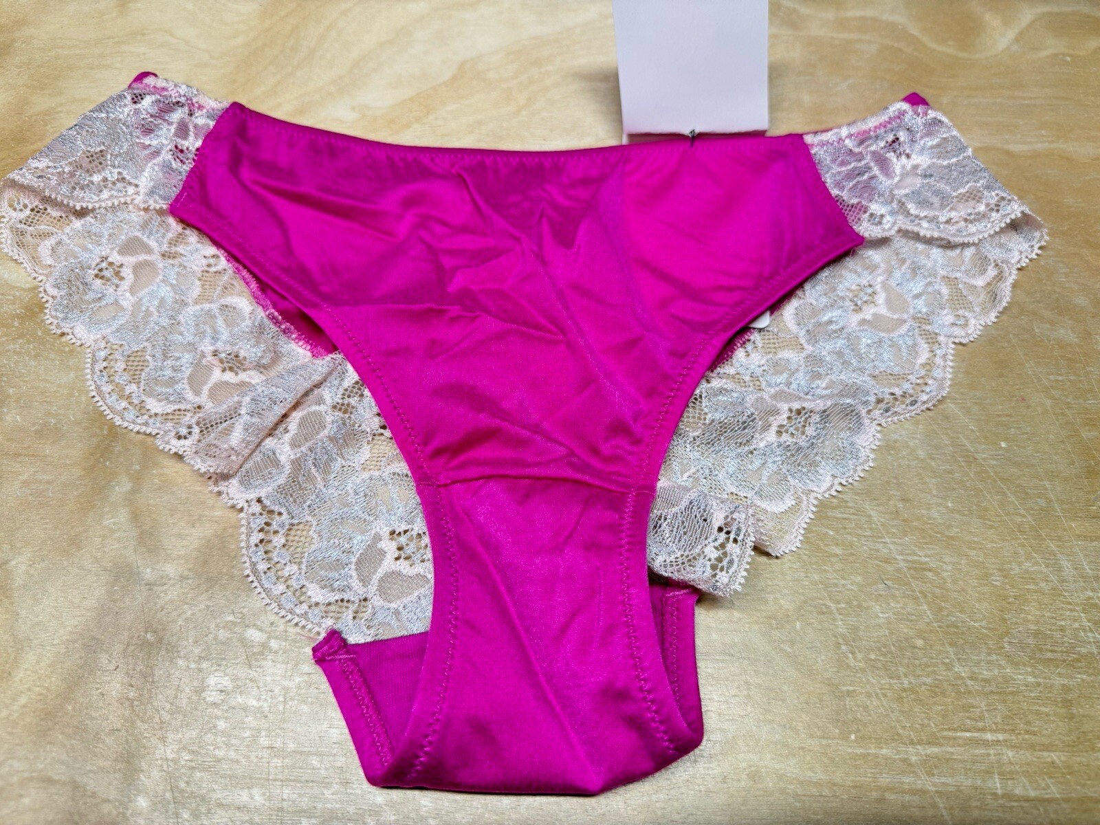 Maidenform Comfort Devotion Lace Back Tanga Panty – Raspberry – Size 5 – New