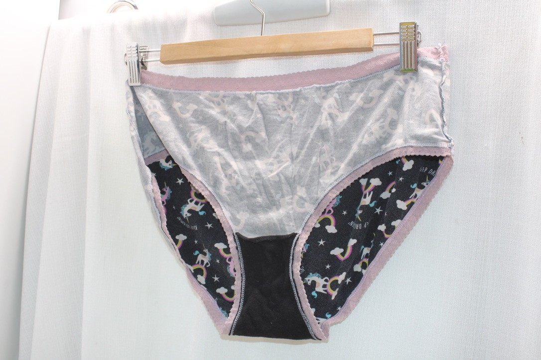 SOCK IT TO ME “Keep Dreamin” Brief Comfy cot panties Black pink lace unicorns XL