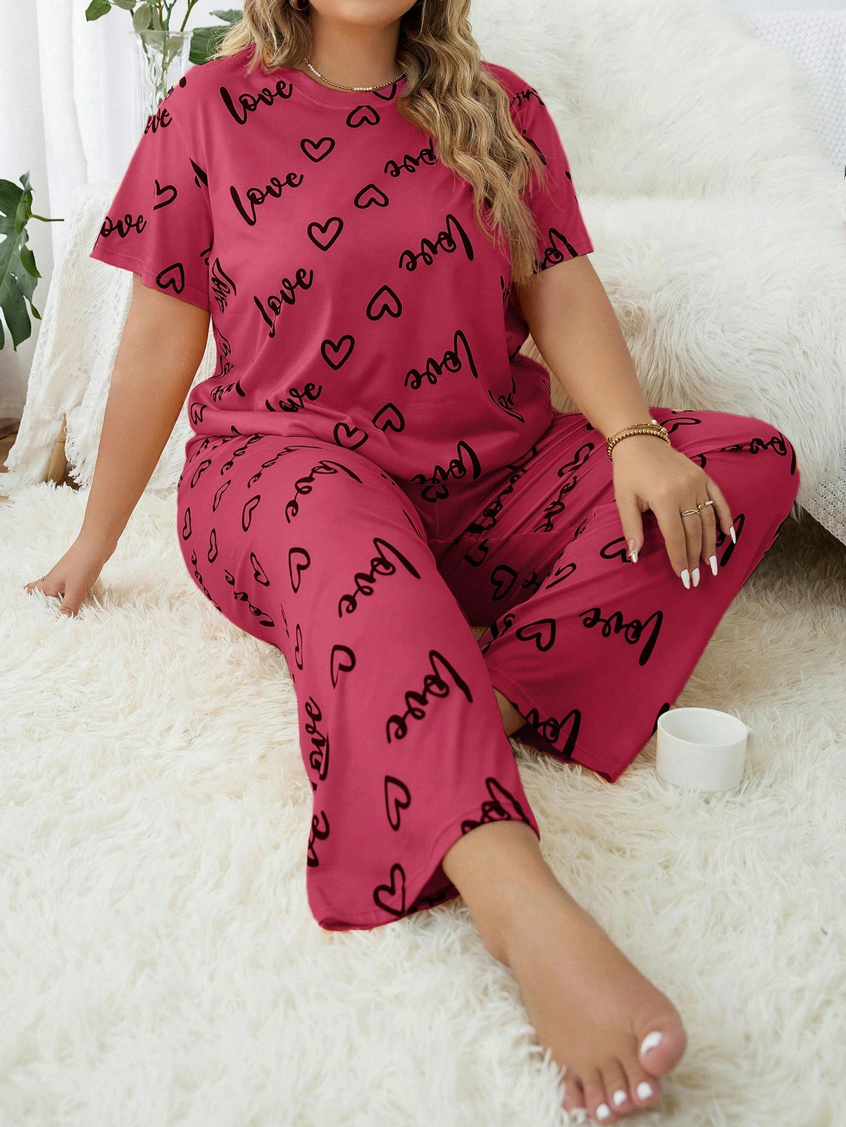 Heart & Letter Print T Shirt and Pants Pyjama Set Plus Size for Cheap24