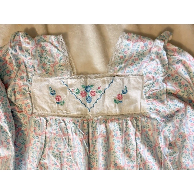 Vintage Dreamy Details long sleeve flannel long nightgown size M