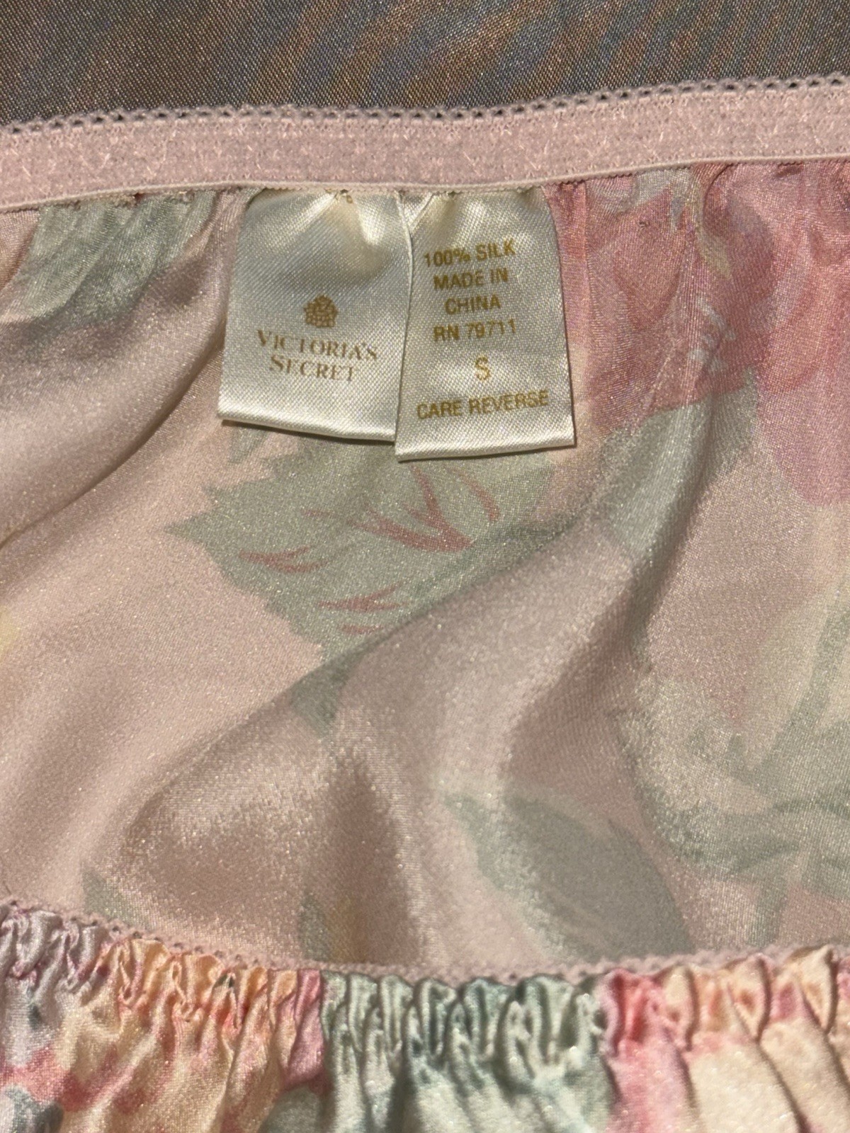 90’s Victoria’s Secret Crown Label 100% Silk Blush Floral Bikini Panty Small