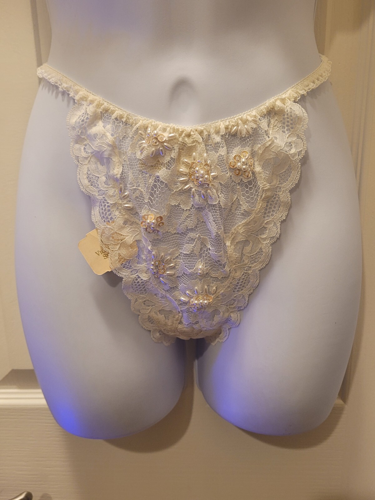 Vtg M/L Victoria’s Secret 80’s 90’s T-String / Thong Panties String Beaded Ivory