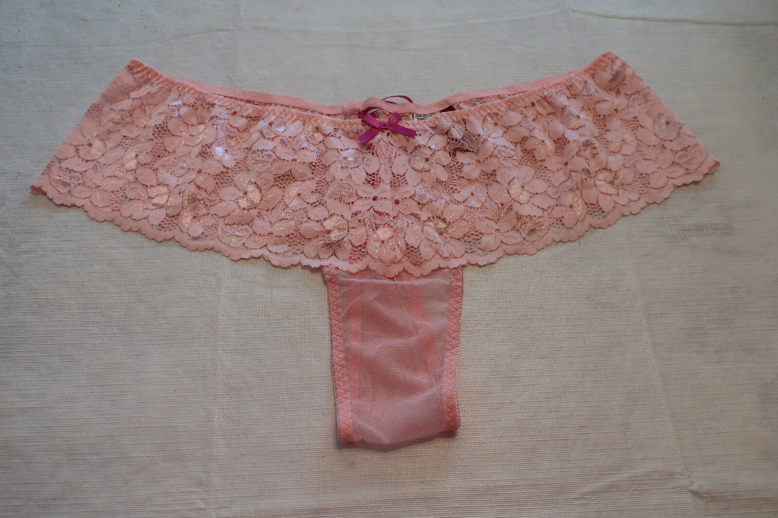 NWOT HIPS & CURVES Pink Lace Hipster Panty, Ribbon Back Closure – Size 3X