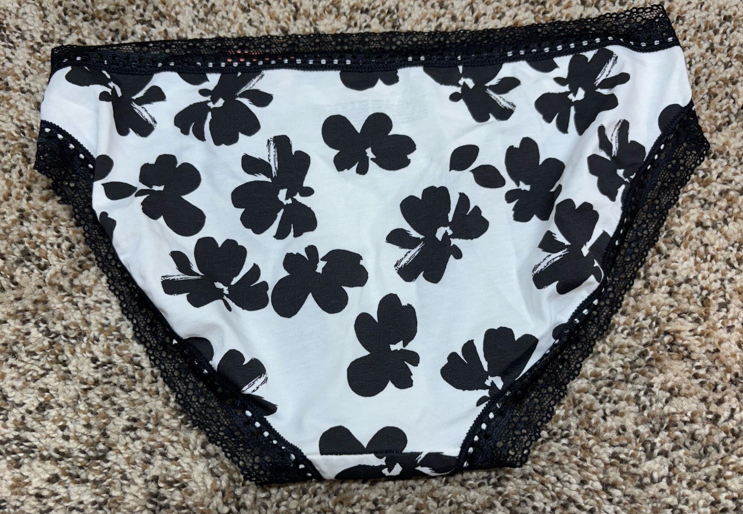Auden Black & White Cotton Blend Bikini Panty. Size: XS (0-2).