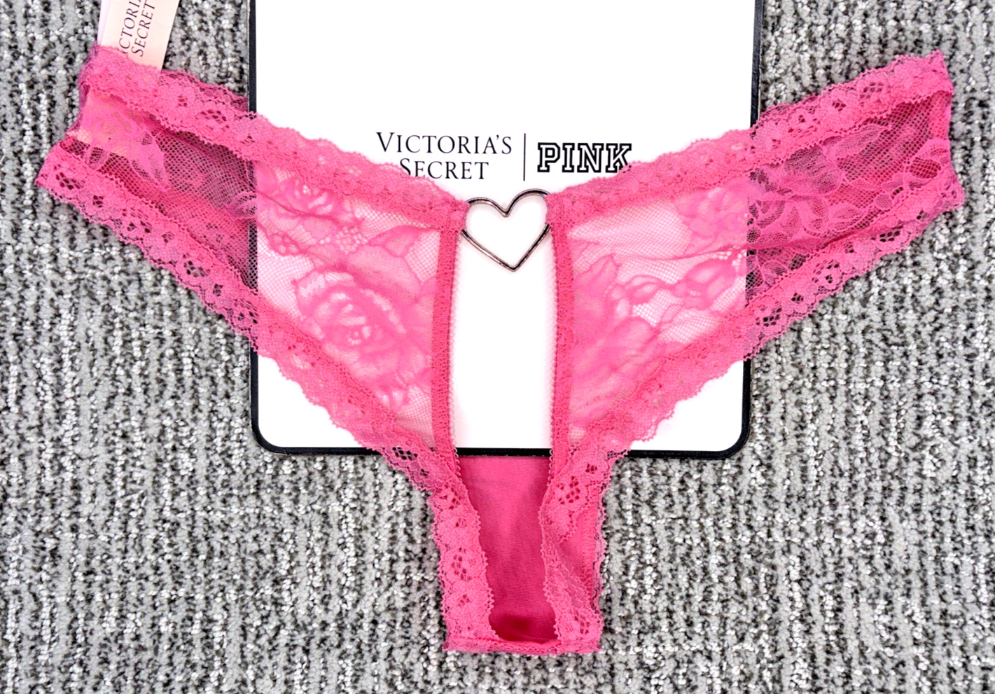Victoria’s Secret Very Sexy NWT Large Pink Lace Heart Hardware Open Cheeky Panty