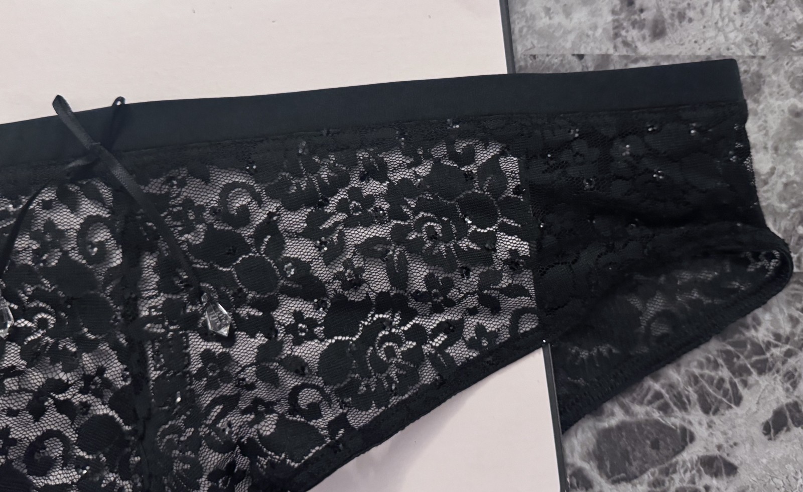 VICTORIA’S SECRET SEXY LITTLE THINGS L BLACK GLITTER LACE RARE HIPHUGGER PANTIES