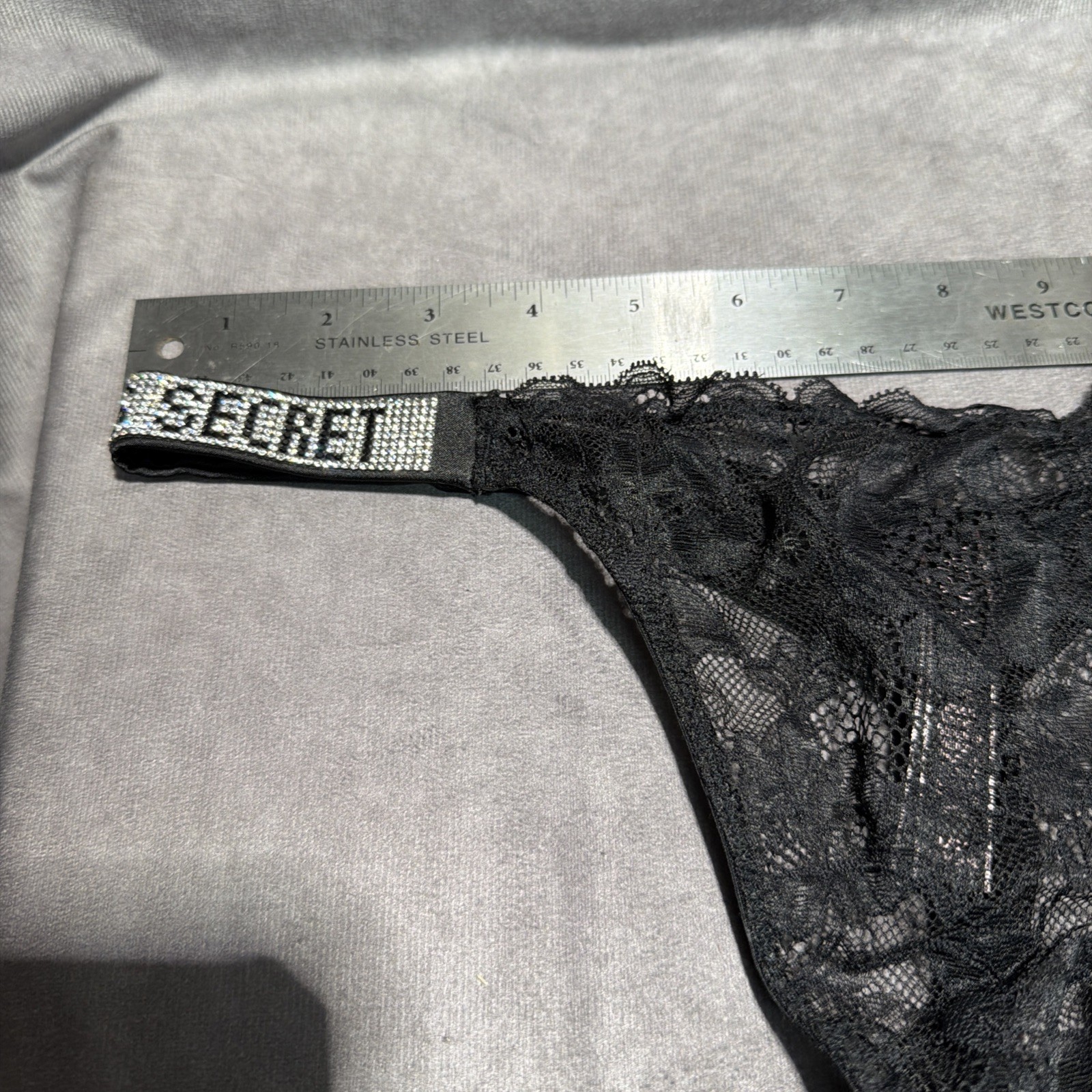 Victorias Secret SEXY Bombshell Rhinestone Shine THONG V String Panty Size L