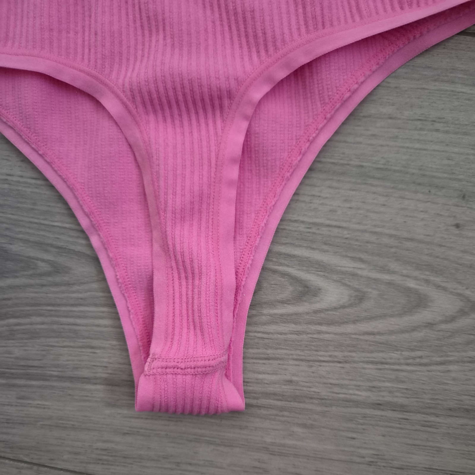 BNWT Elle Bright Pink Ribbed Thong Size Small 6-8