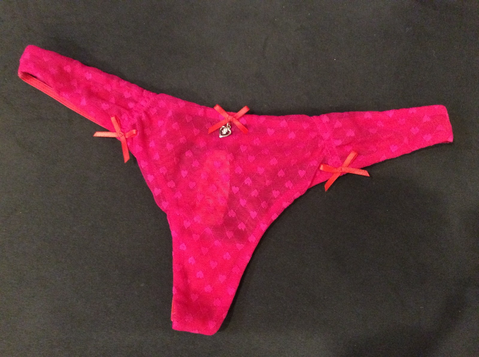 Vintage 2005 Victoria Secret Sexy Little Things Pink Mesh Heart Thong Size L