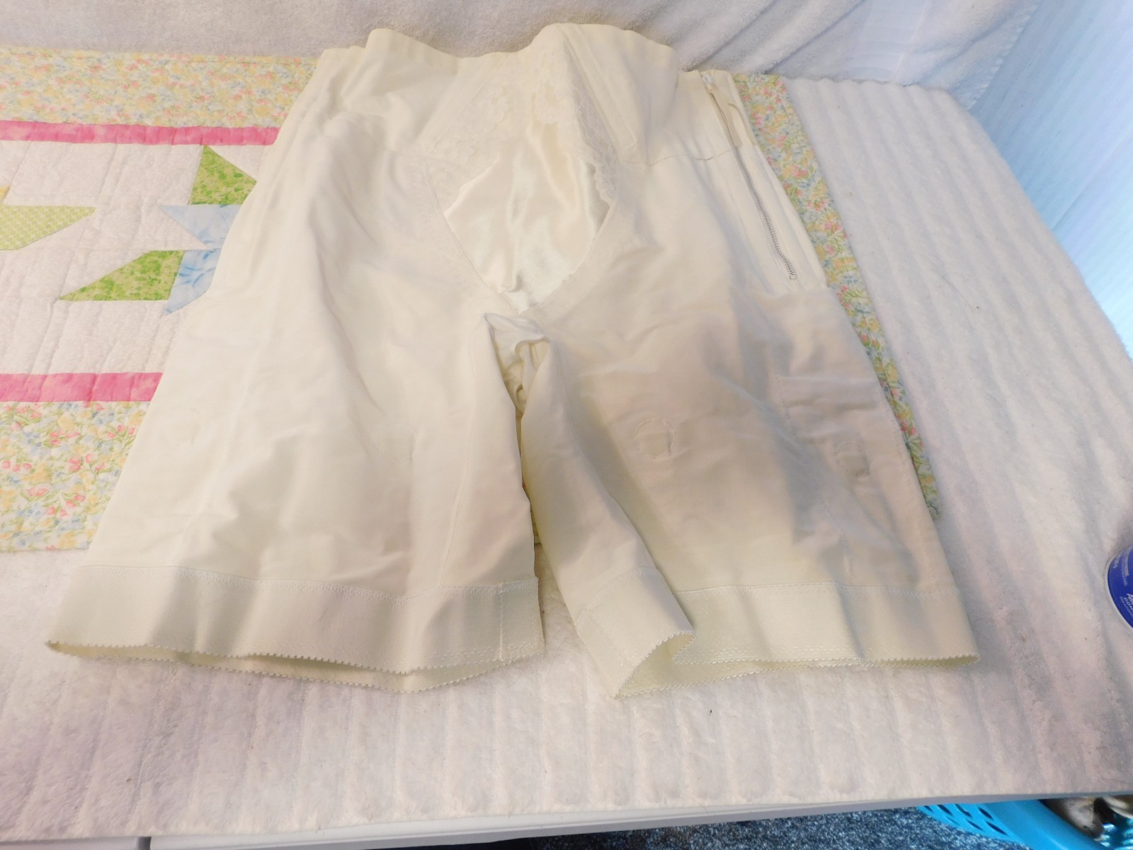 Poirette Promise High Waist Two Fold Panty w/Zipper Size 36 Damaged Box Item NWT