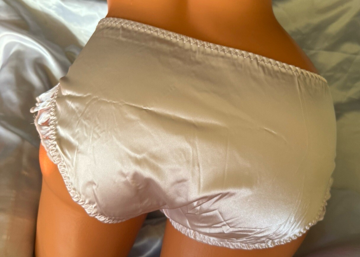 Light Baby Pink Shiny Satin Ruffle Hip Bikini Brief Panties White Lace Sz Med